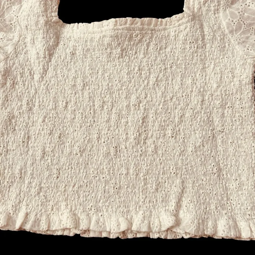 ASTR The Label Women’s Hudson Top White Eyelet Pique Smocked Bodice Size M NWOT - Picture 9 of 12